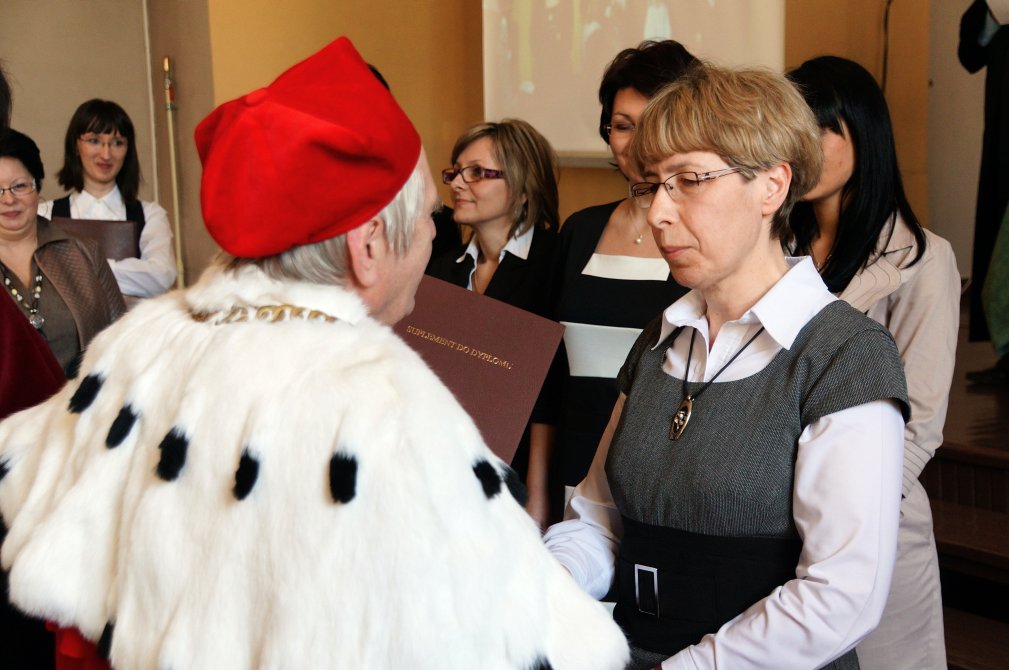 Pierwsi magistrzy pielęgniarstwa w Legnicy