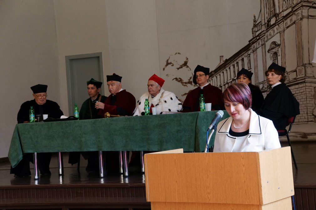 Pierwsi magistrzy pielęgniarstwa w Legnicy