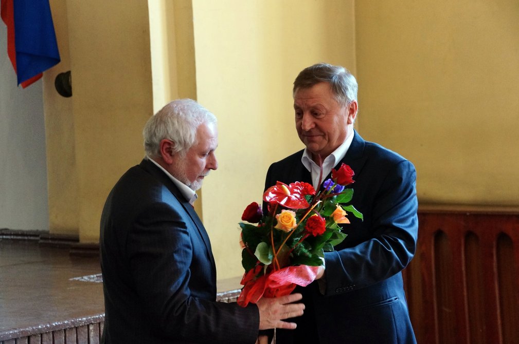 Pierwsi magistrzy pielęgniarstwa w Legnicy