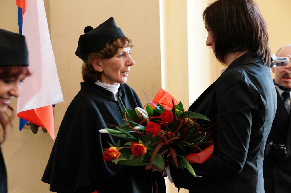 Pierwsi magistrzy pielęgniarstwa w Legnicy