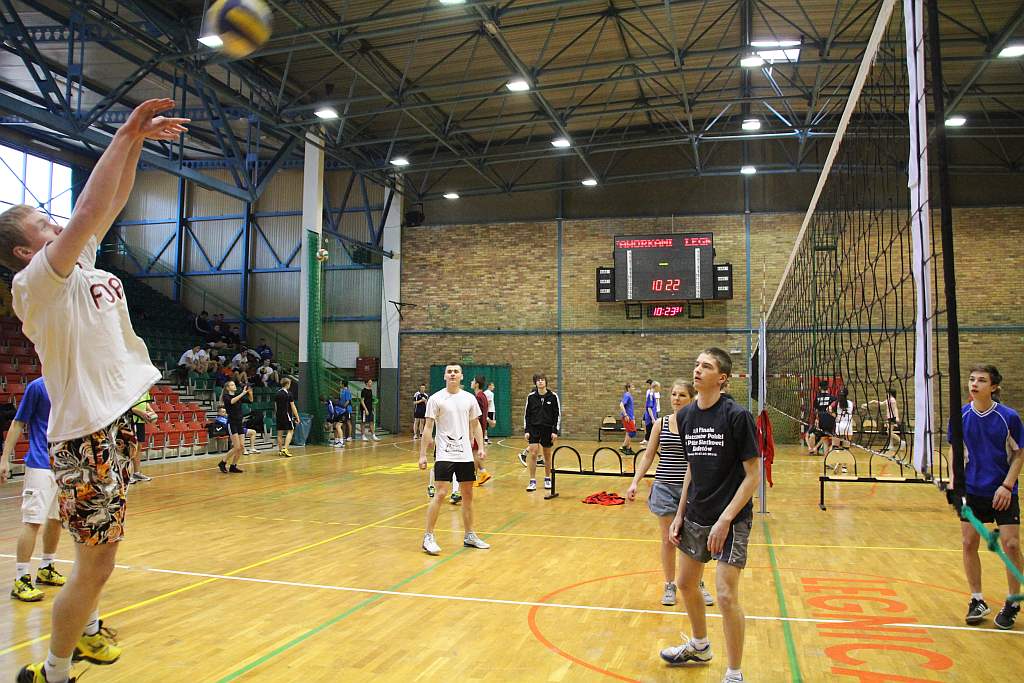 Siatkówka z faworkami na lotniczej