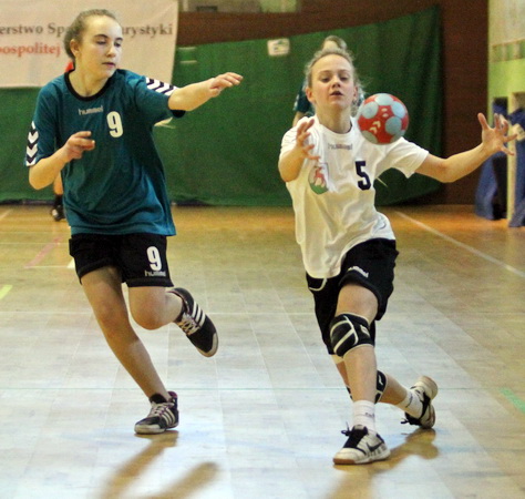 Szczypiornistki z SP9 drugie na Dolnym Śląsku