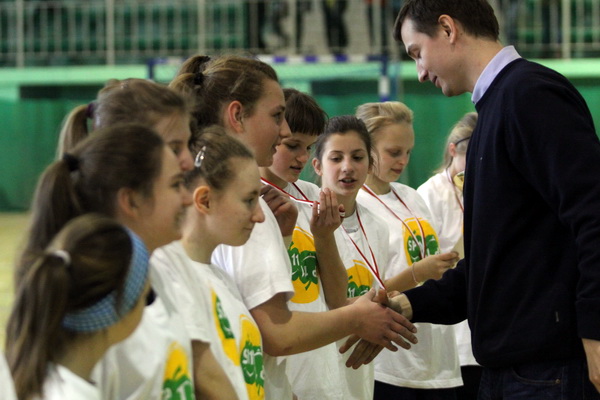 Szczypiornistki z SP9 drugie na Dolnym Śląsku