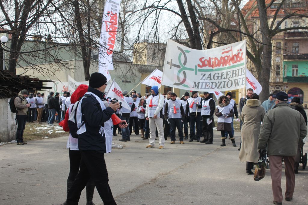 Solidarność przeszła ulicami miasta. Z hukiem!