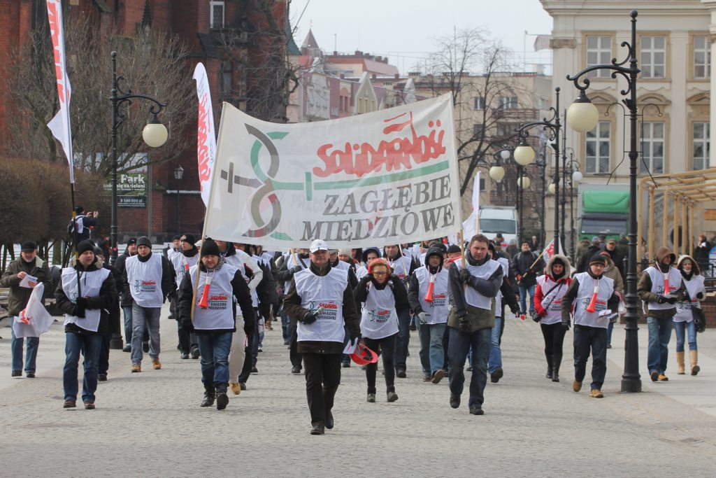 Solidarność przeszła ulicami miasta. Z hukiem!