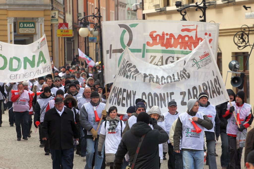 Solidarność przeszła ulicami miasta. Z hukiem!