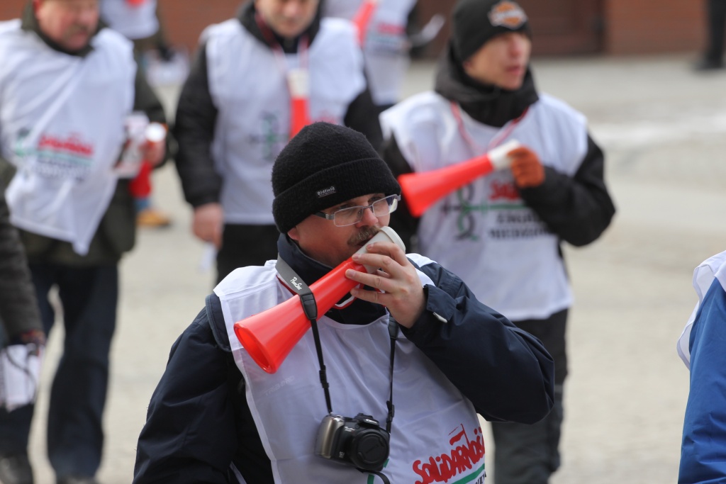 Solidarność przeszła ulicami miasta. Z hukiem!