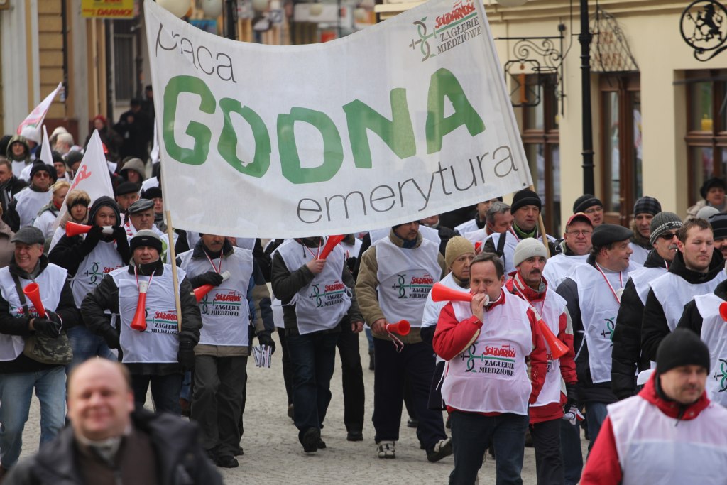 Solidarność przeszła ulicami miasta. Z hukiem!