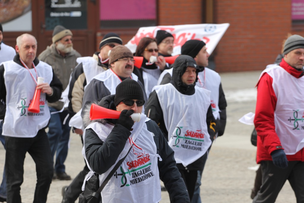 Solidarność przeszła ulicami miasta. Z hukiem!
