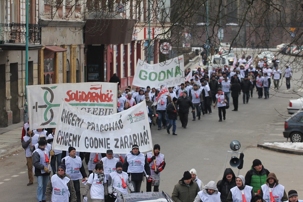 Solidarność przeszła ulicami miasta. Z hukiem!