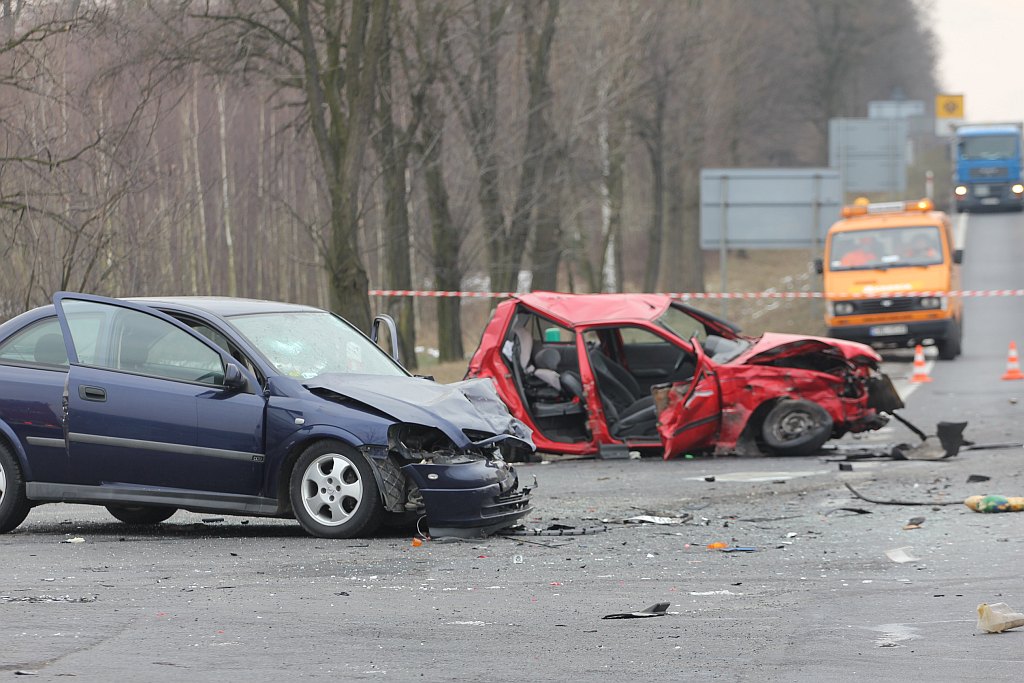 Wypadek po Kawicami. Zginęła młoda kobieta!