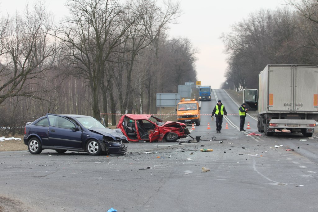 Wypadek po Kawicami. Zginęła młoda kobieta!