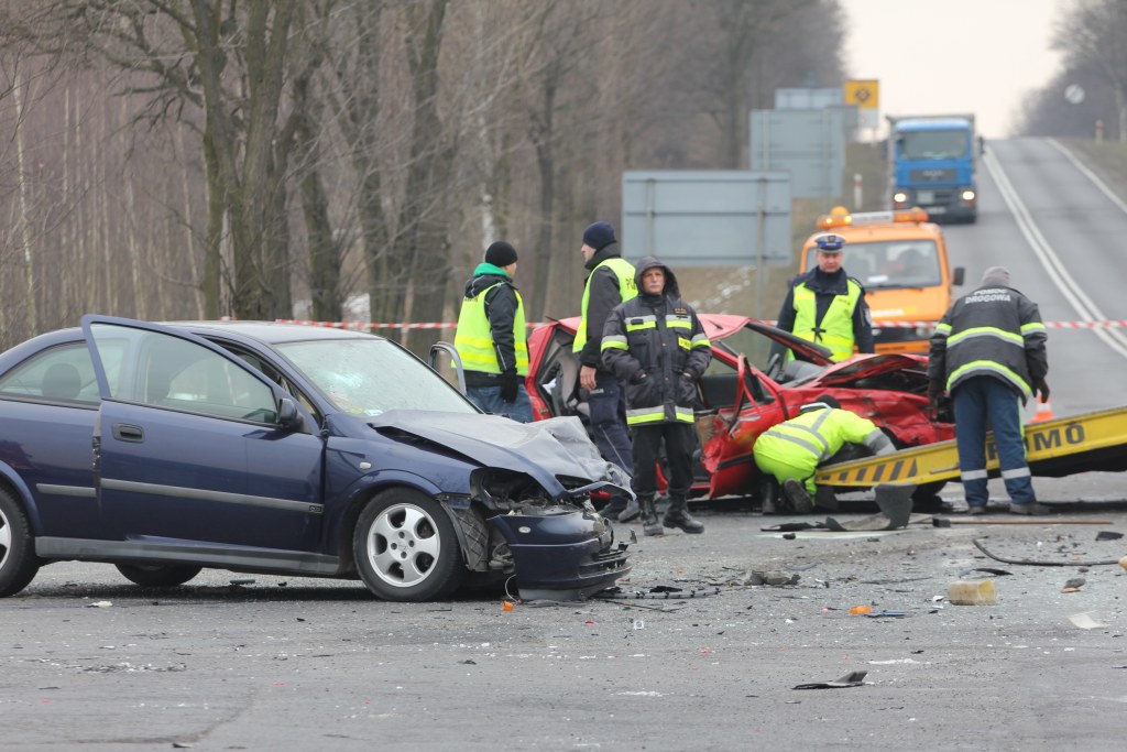 Wypadek po Kawicami. Zginęła młoda kobieta!