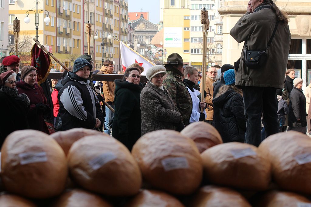 Śledź, chleb i grosz po raz dziesiąty