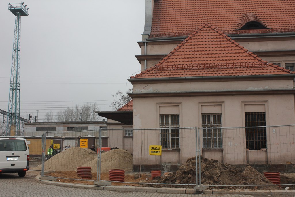 Trwa remont dworca PKP. Za rok będzie jak nowy