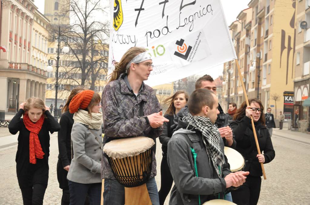Młodzi pamiętali o 772. rocznicy bitwy pod Legnicą 
