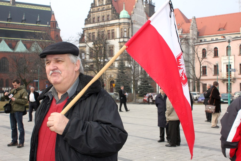 Smoleńska rocznica w Legnicy. „Precz z Iwanem!”