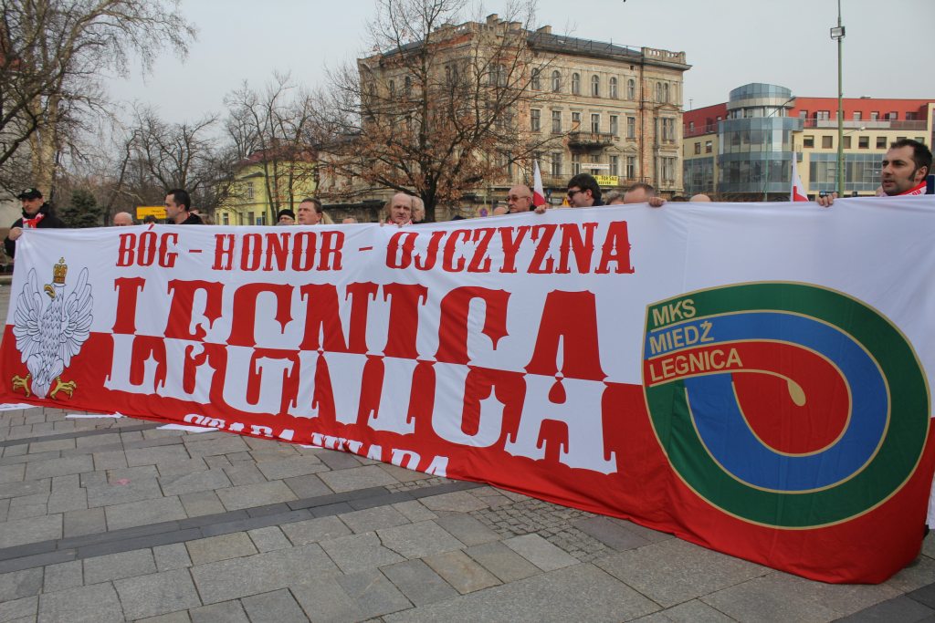 Smoleńska rocznica w Legnicy. „Precz z Iwanem!”