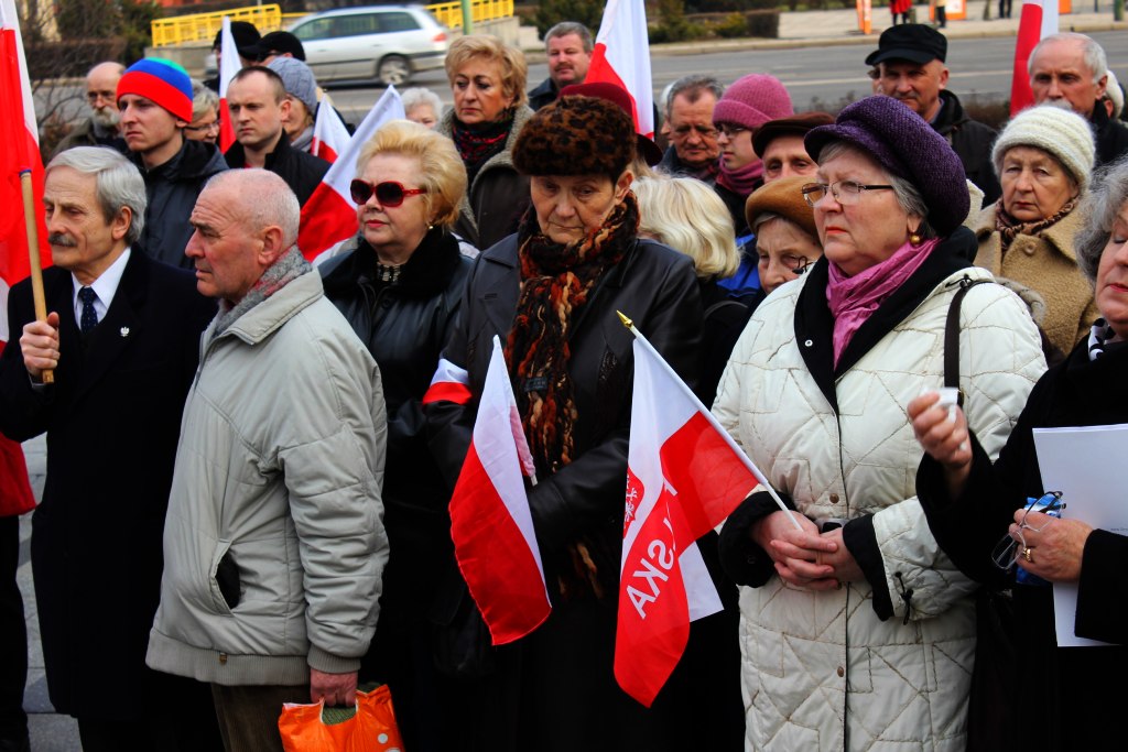 Smoleńska rocznica w Legnicy. „Precz z Iwanem!”