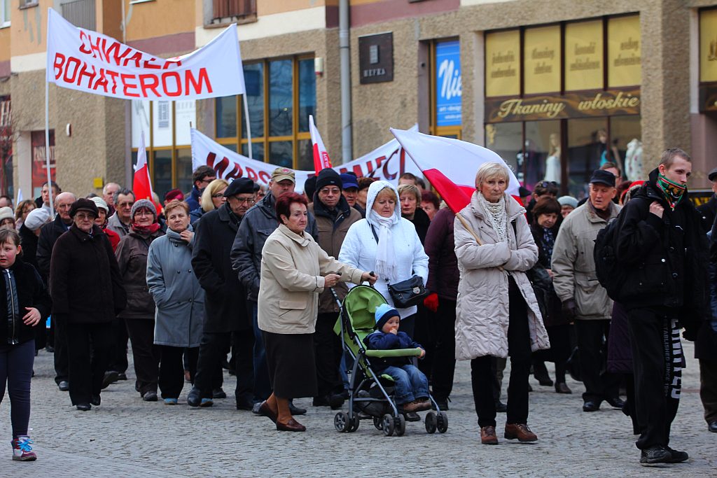 Smoleńska rocznica w Legnicy. „Precz z Iwanem!”