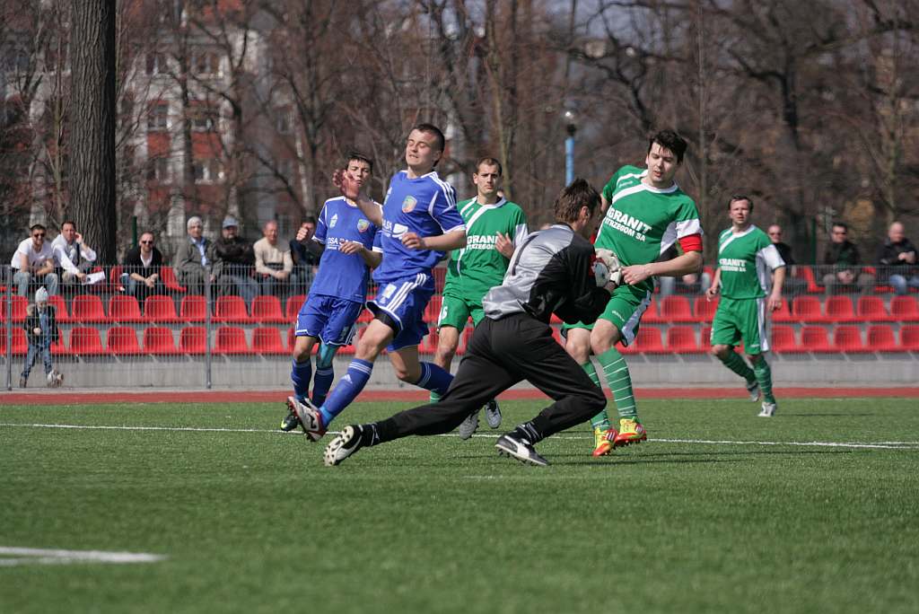 Miedź II Legnica - AKS Strzegom 4:3