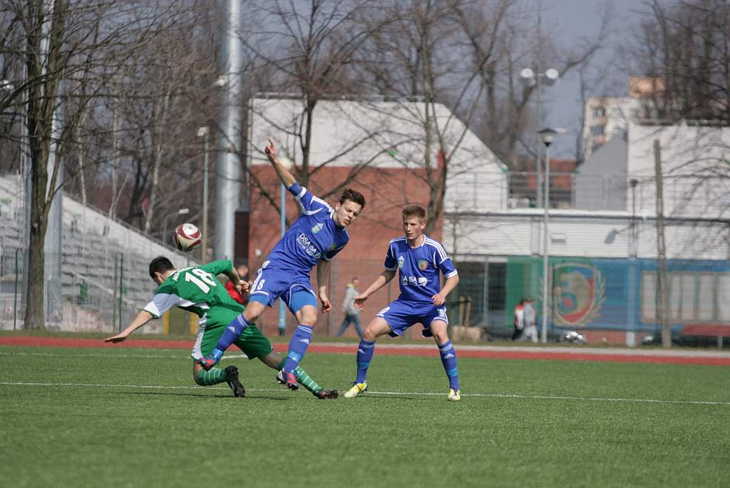 Miedź II Legnica - AKS Strzegom 4:3