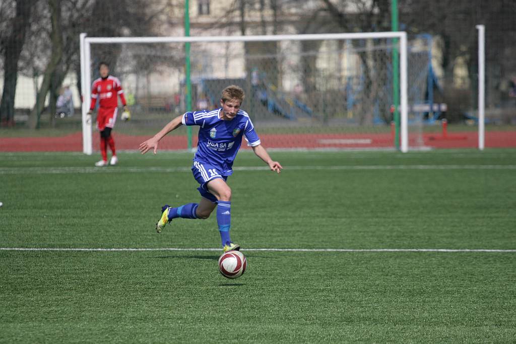 Miedź II Legnica - AKS Strzegom 4:3