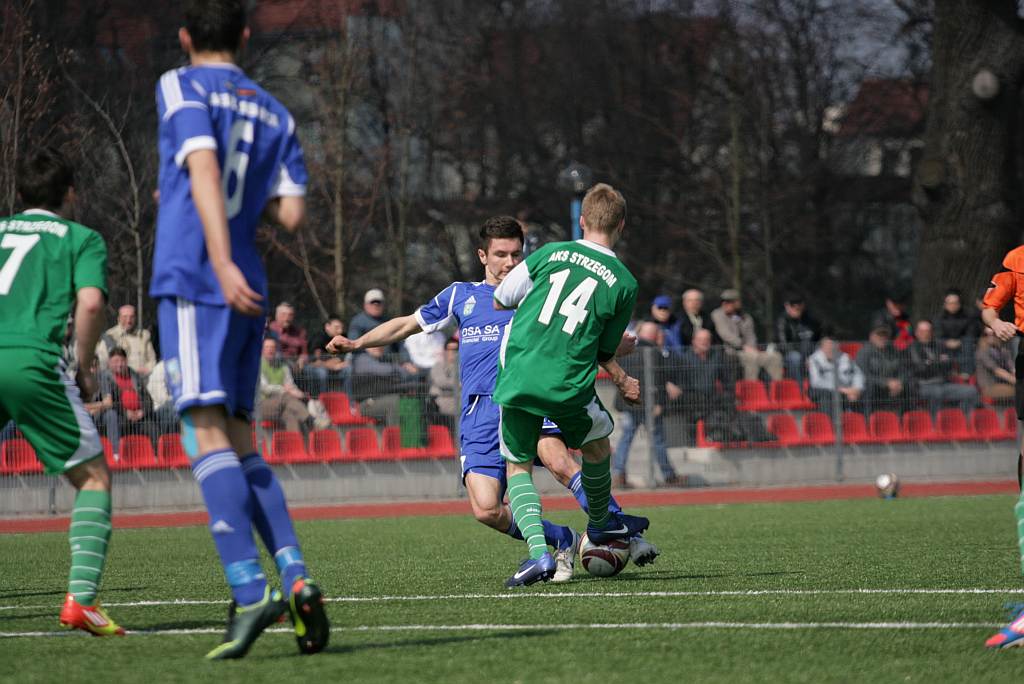 Miedź II Legnica - AKS Strzegom 4:3