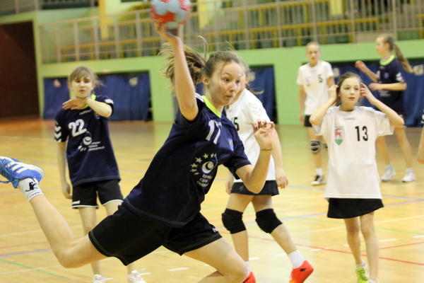 KPR Jelenia Góra - UKS Dziewiątka Legnica 13:17