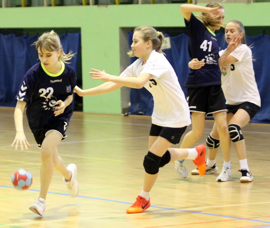 KPR Jelenia Góra - UKS Dziewiątka Legnica 13:17
