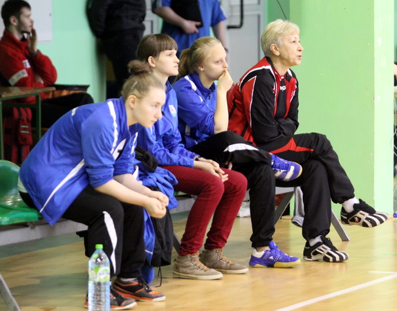 KPR Jelenia Góra - UKS Dziewiątka Legnica 13:17