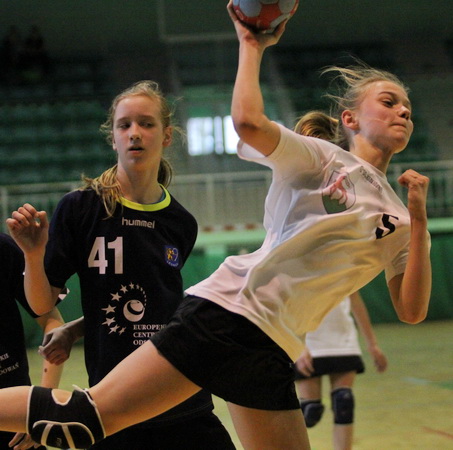 KPR Jelenia Góra - UKS Dziewiątka Legnica 13:17
