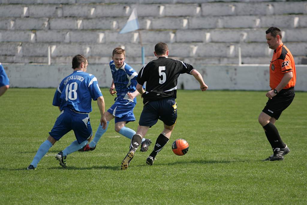 Konfeks  - Czarni 1:1