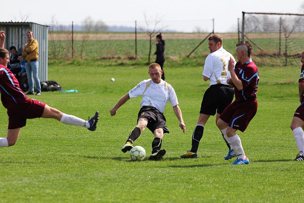 Dąb - Iskra 4:0