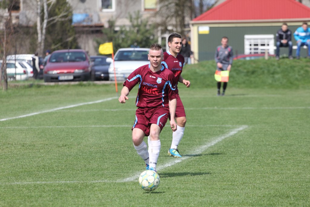 Dąb - Iskra 4:0