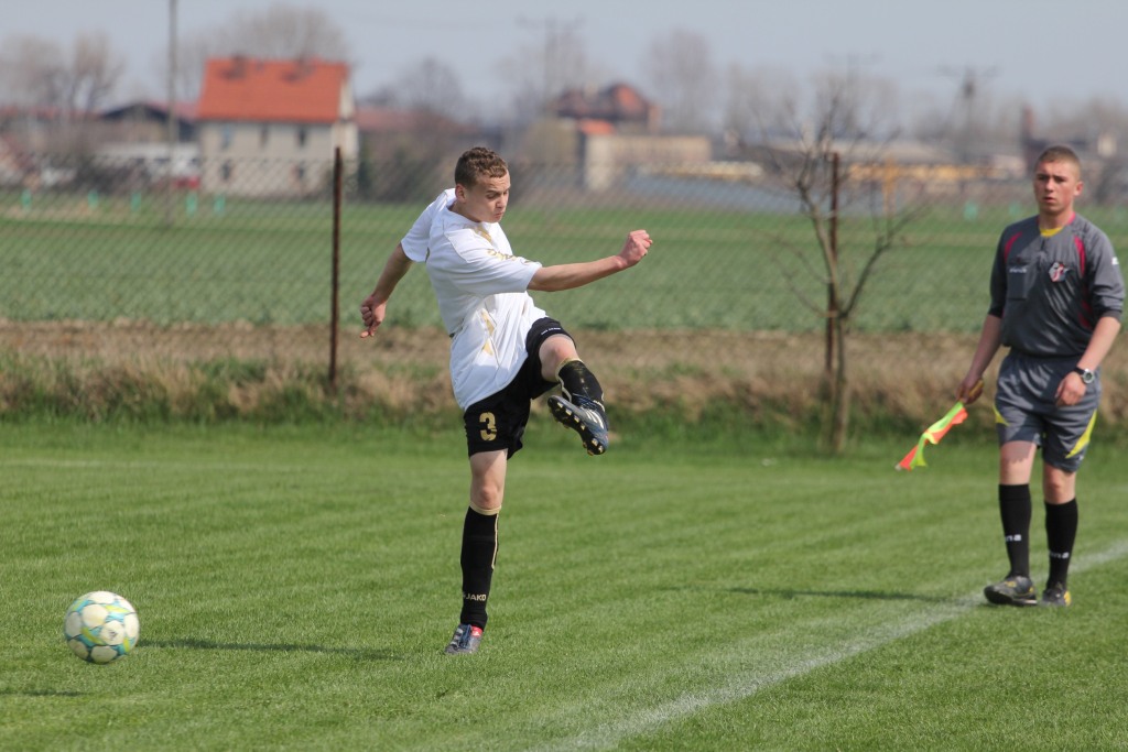 Dąb - Iskra 4:0