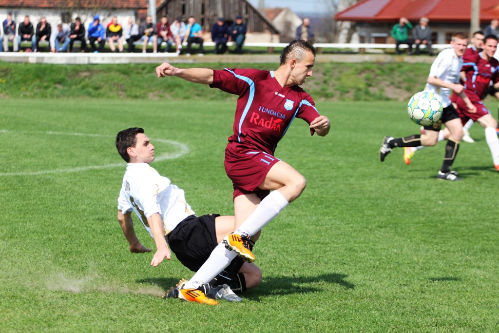 Dąb - Iskra 4:0