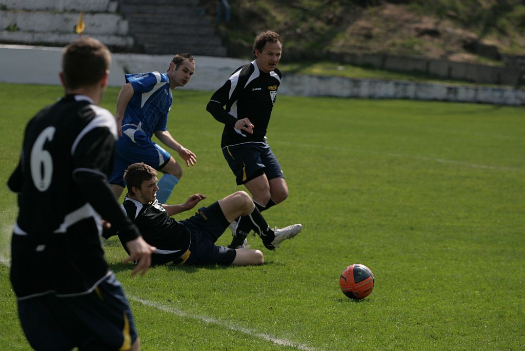 Konfeks  - Czarni 1:1