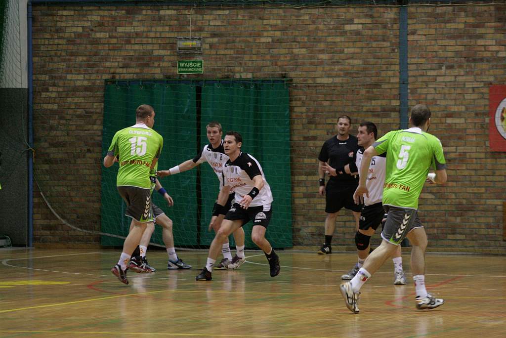 MSPR Siódemka - AZS Czuwaj 37:28