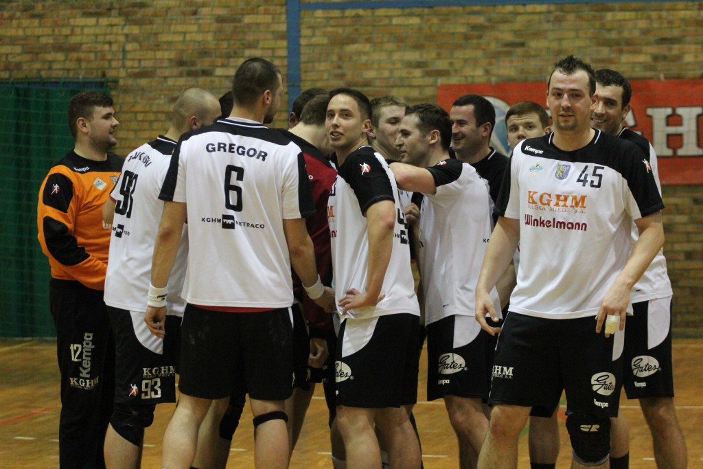 Siódemka nadal w grze. Czuwaj pokonany!