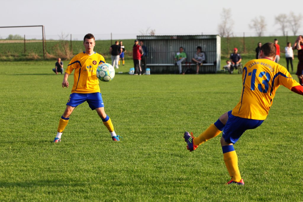 Czarni - Dąb 1:6