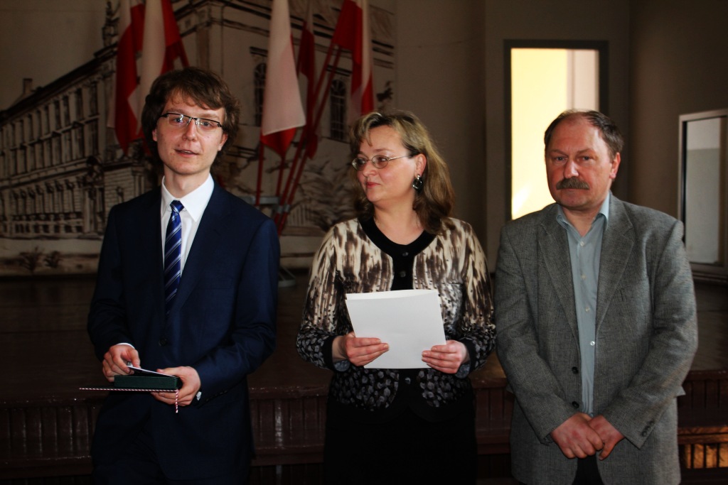 Odebrali świadectwa, czekają na maturę