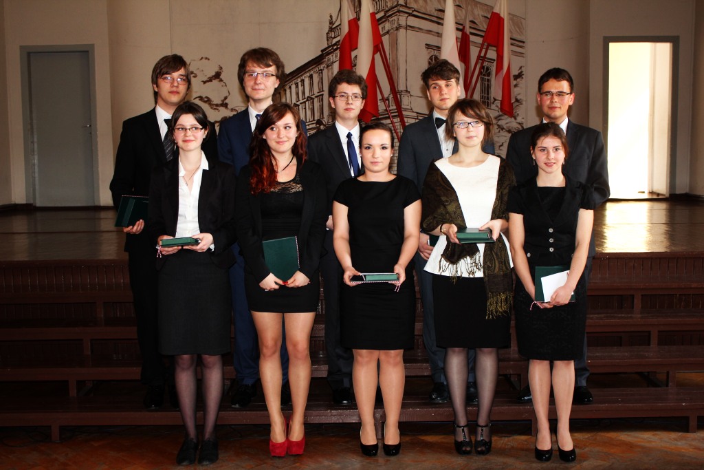 Odebrali świadectwa, czekają na maturę