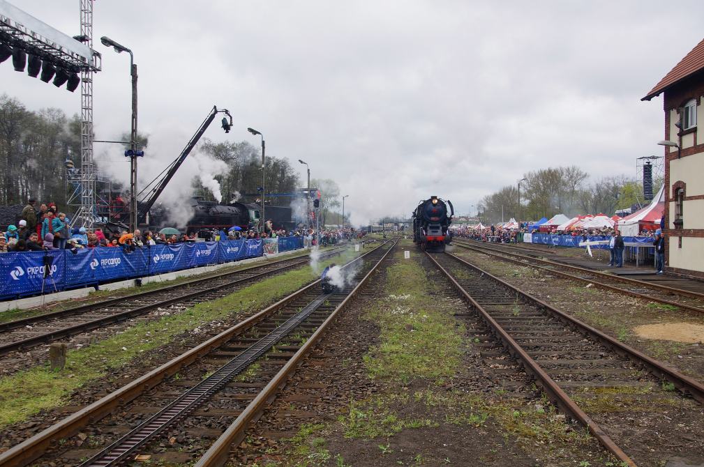 Maszyny pod parą przyjechały do Wolsztyna