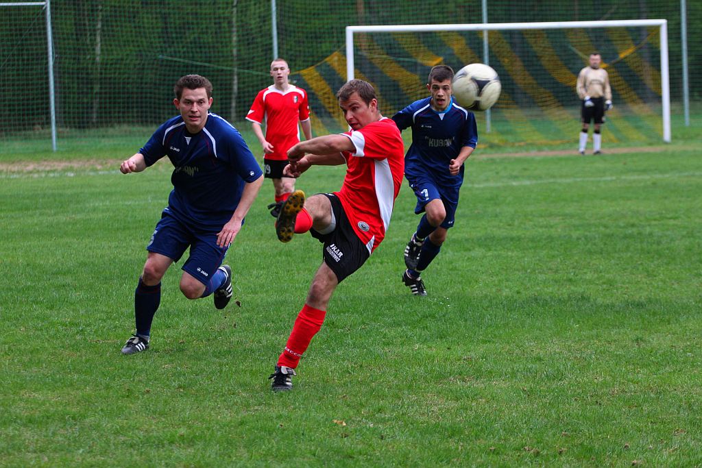 Klasa A: Ikar - GKS Męcinka 1:5