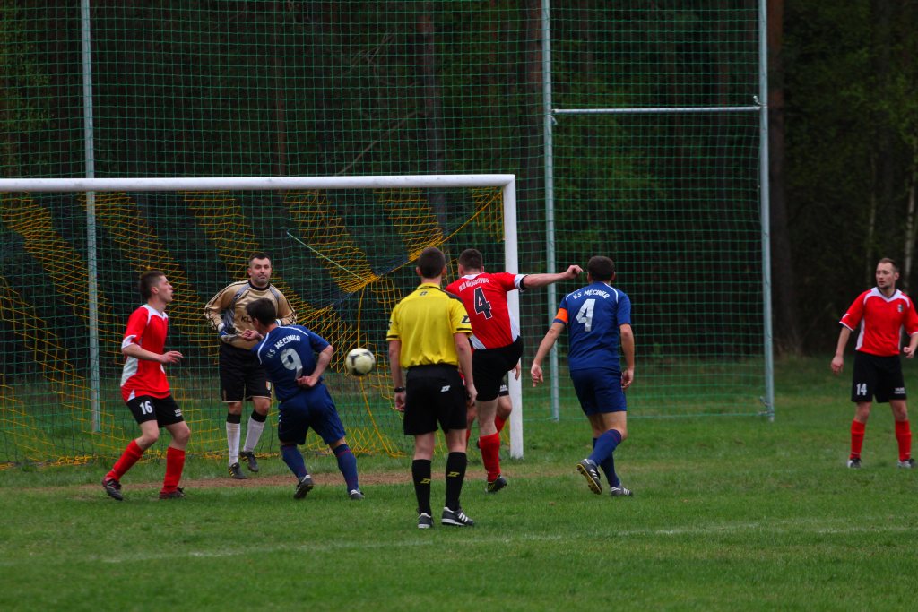 Klasa A: Ikar - GKS Męcinka 1:5