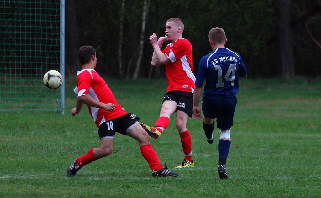 Klasa A: Ikar - GKS Męcinka 1:5