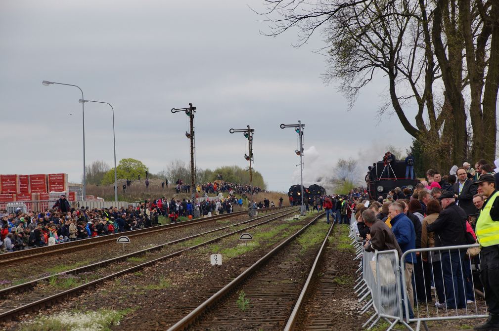 Maszyny pod parą przyjechały do Wolsztyna