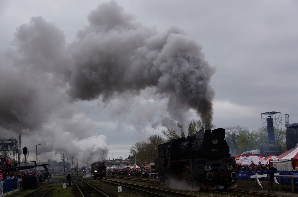 Maszyny pod parą przyjechały do Wolsztyna