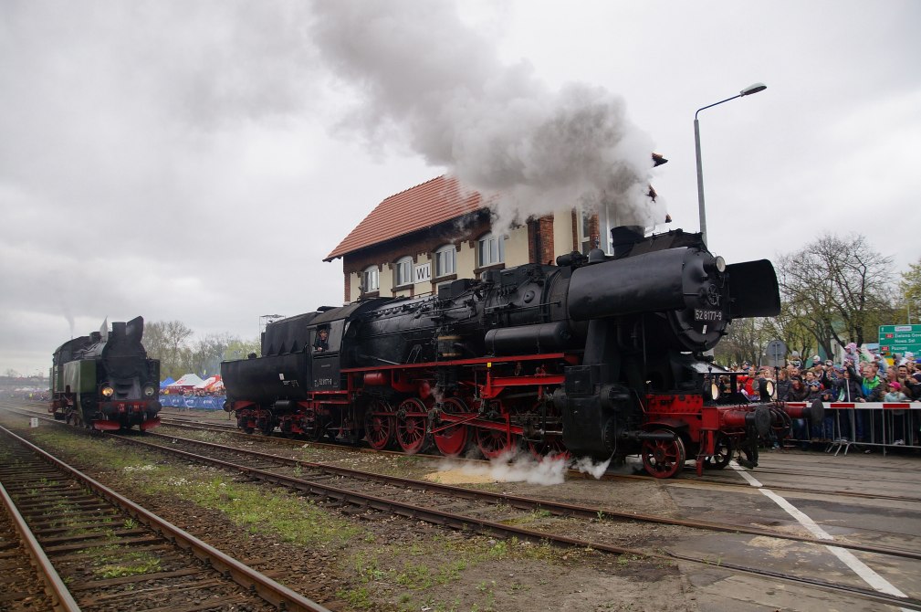 Maszyny pod parą przyjechały do Wolsztyna